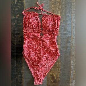 🩱NWT Medium one piece swimsuit red with white floral pattern
